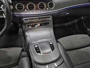 Mercedes Clase E E-CLASS 2.0 E 300 DE AUTO 4P (AMG LINE) 28