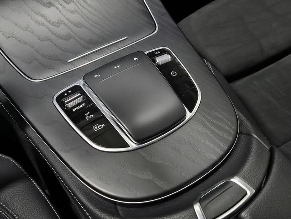Mercedes Clase E E-CLASS 2.0 E 300 DE AUTO 4P (AMG LINE) Segunda mano