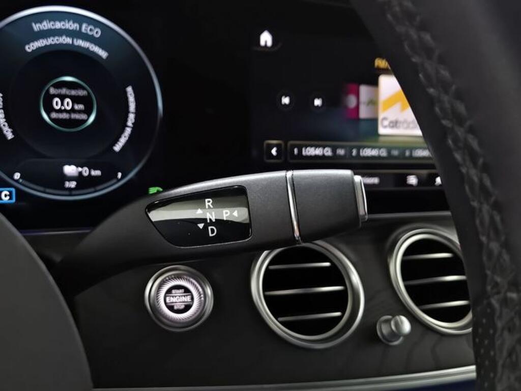 Mercedes Clase E E-CLASS 2.0 E 300 DE AUTO 4P (AMG LINE) Segunda mano