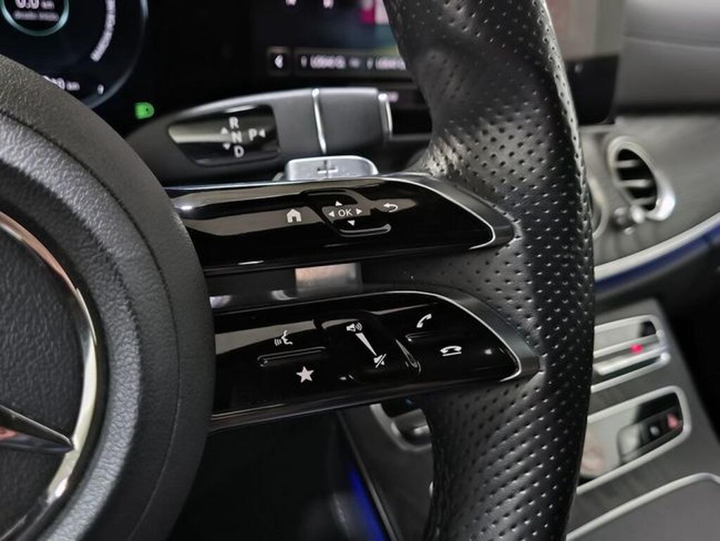 Mercedes Clase E E-CLASS 2.0 E 300 DE AUTO 4P (AMG LINE) Segunda mano