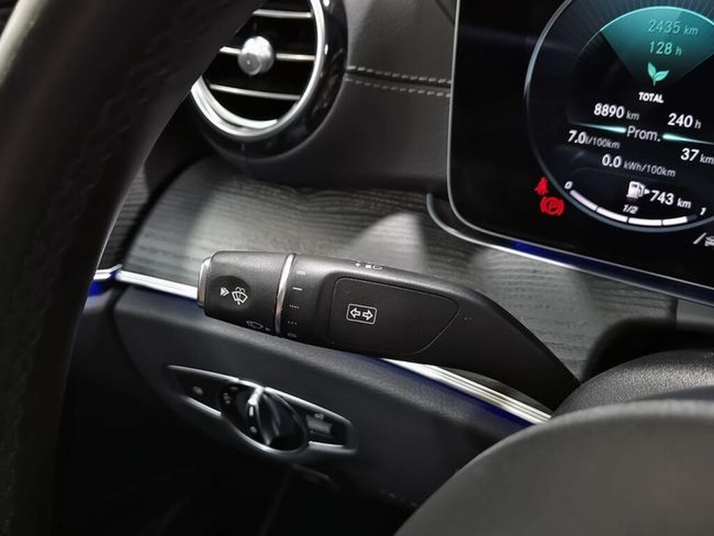 Mercedes Clase E E-CLASS 2.0 E 300 DE AUTO 4P (AMG LINE) Segunda mano