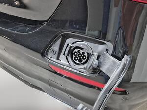 Mercedes Clase E E-CLASS 2.0 E 300 DE AUTO 4P (AMG LINE) 36