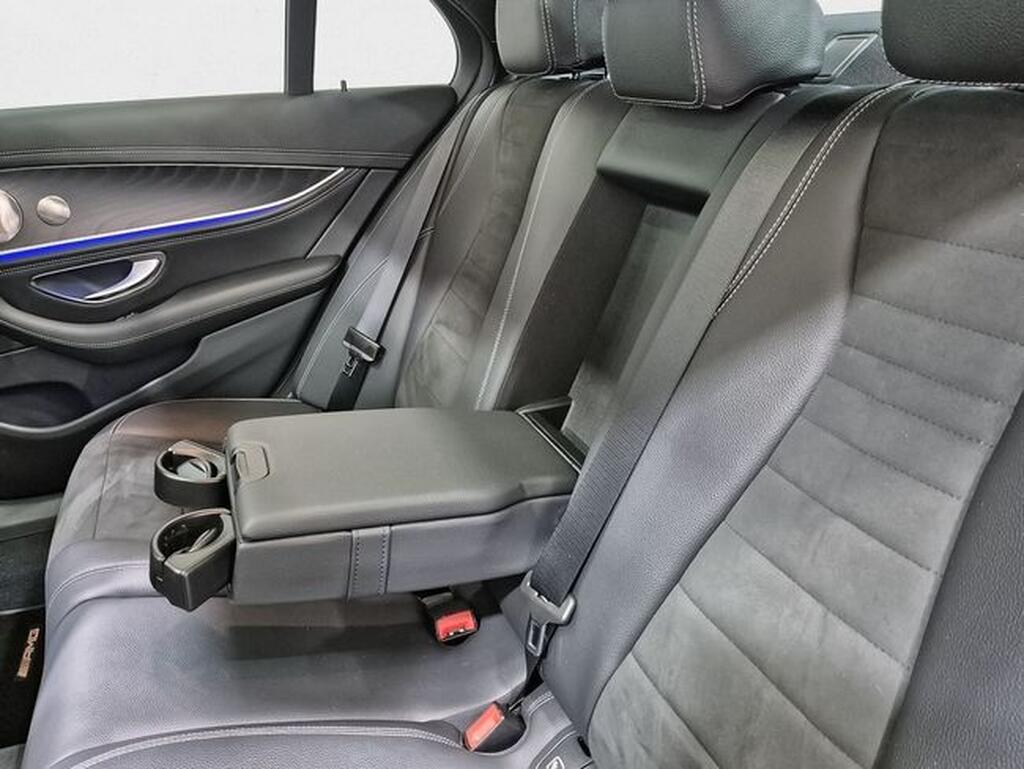 Mercedes Clase E E-CLASS 2.0 E 300 DE AUTO 4P (AMG LINE) Segunda mano