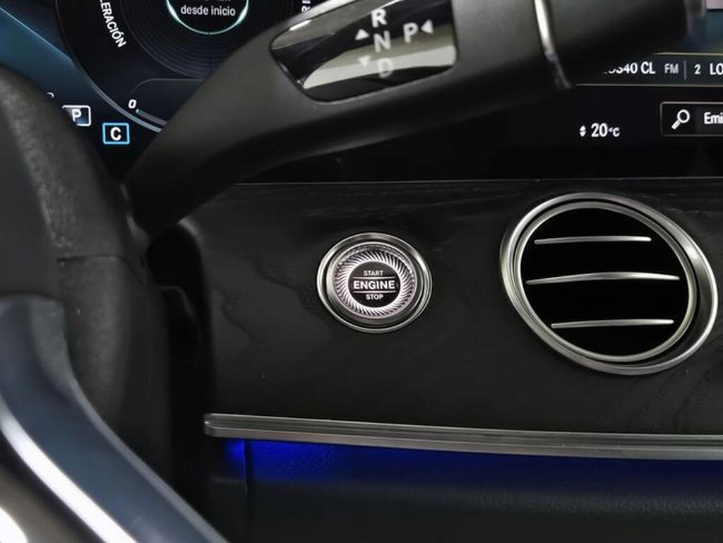 Mercedes Clase E E-CLASS 2.0 E 300 DE AUTO 4P (AMG LINE) Segunda mano