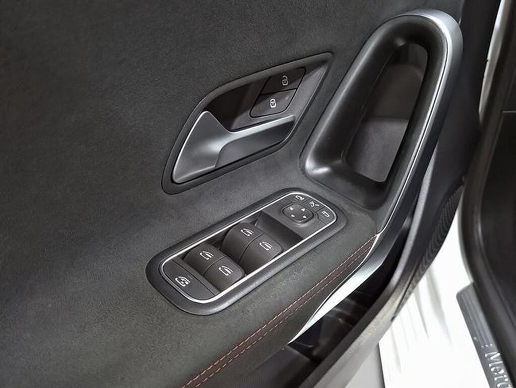 Mercedes Clase A A-CLASS 2.0 A 200 D DCT 5P Segunda mano