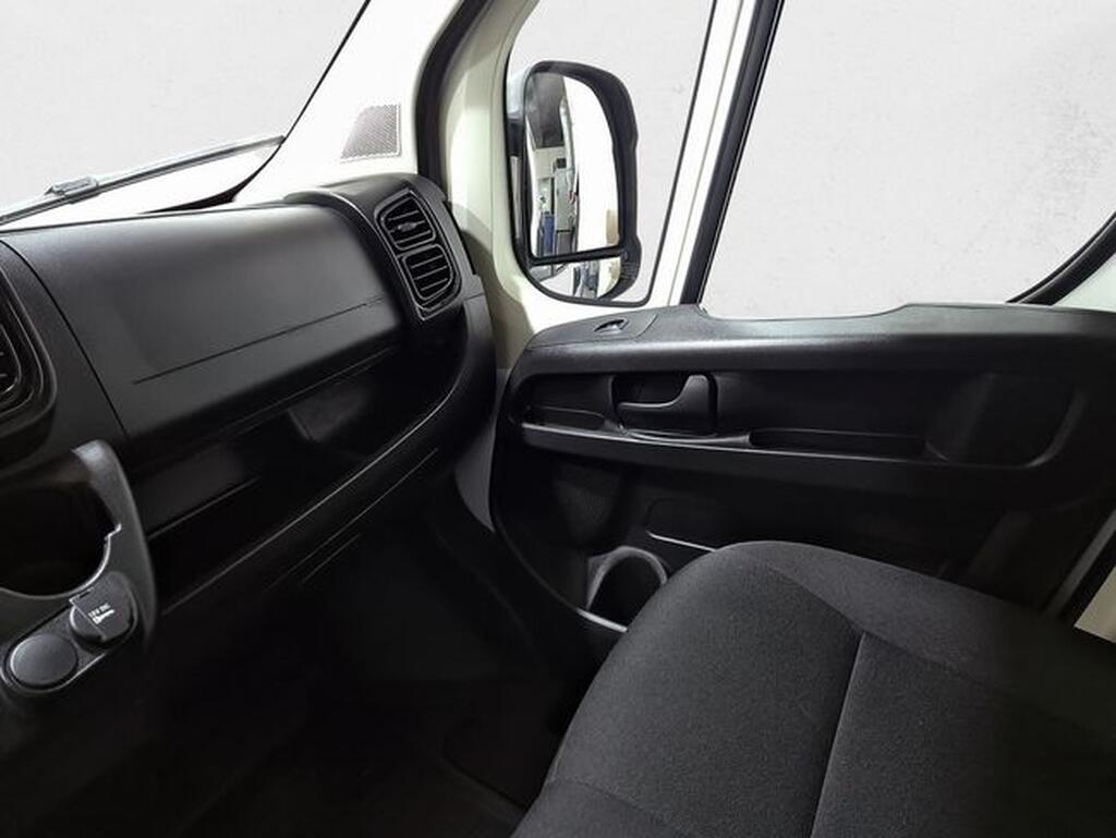 Citroën Jumper JUMPER 2.2 BHDI 103KW L3H2 3.5T 4P Segunda mano