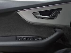 Audi Q8 Q8 3.0 45 TDI BLACK LINE QUATTRO TIPTRONIC 5P 12