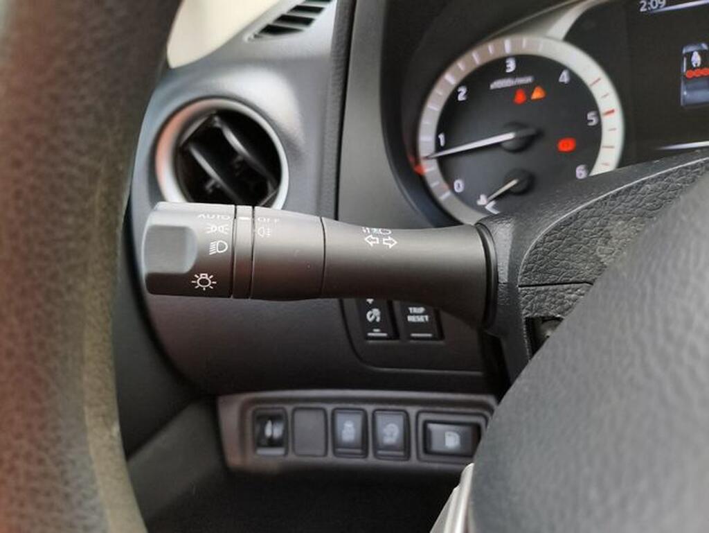 Nissan Navara NAVARA 2.3 DCI 163CV VISIA DC 4WD 4P Segunda mano