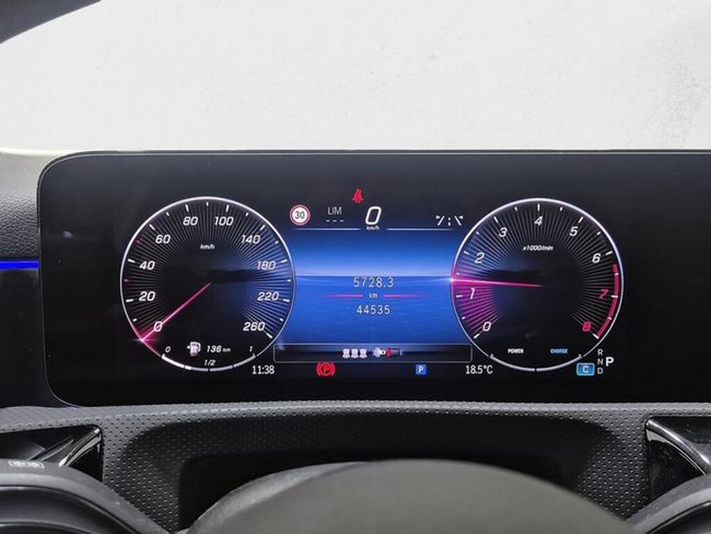 Mercedes Clase A A-CLASS 1.3 A 200 MHEV DCT 5P (AMG LINE ADVANCED PLUS) Segunda mano
