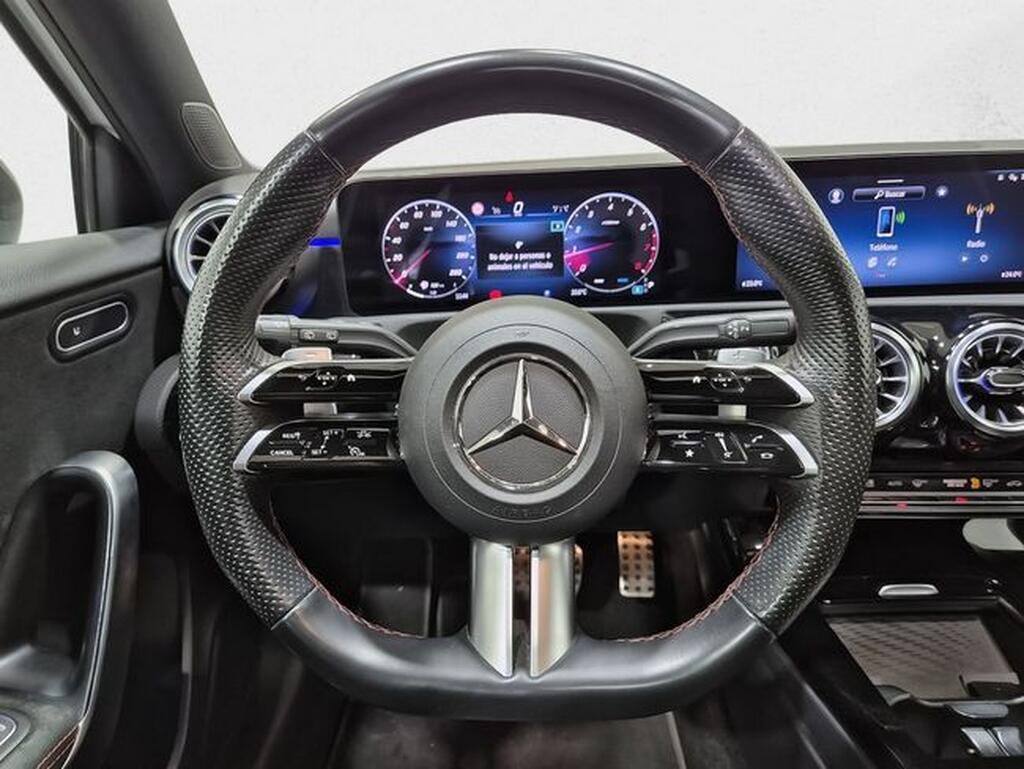 Mercedes Clase A A-CLASS 1.3 A 200 MHEV DCT 5P (AMG LINE ADVANCED PLUS) Segunda mano