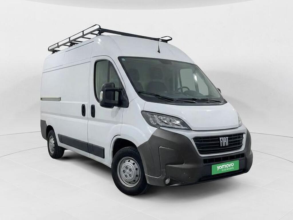 Fiat Ducato ** DUCATO FURGON 2.2 BLUEHDI 140CV 35 L2H2 4P (BACA CON ESCALERA+BOLA) Segunda mano