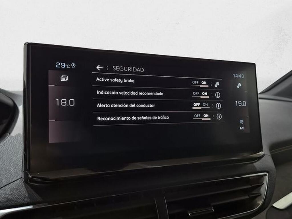 Peugeot 3008 3008 1.2 PURETECH 130 S&S GT AUTO 5P Segunda mano