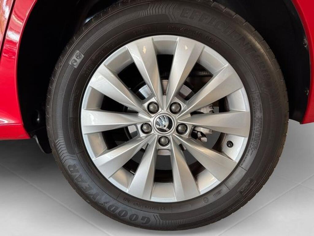 Skoda Kamiq KAMIQ 1.0 TSI 110 DSG AMBITION 5P Segunda mano