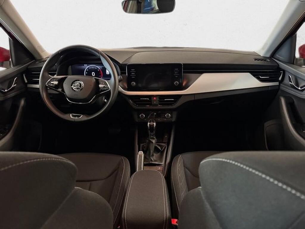 Skoda Kamiq KAMIQ 1.0 TSI 110 DSG AMBITION 5P Segunda mano