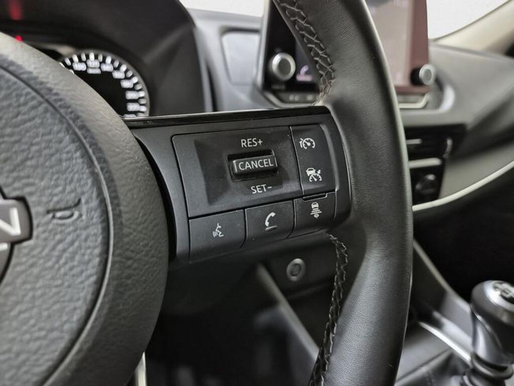 Nissan Qashqai QASHQAI 1.3 DIG-T 140 MHEV ACENTA 5P (RUEDA REPUESTO+ANTINIEBLA) Segunda mano