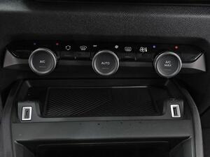 Citroën C4 C4 1.2 HYBRID MHEV 145 EDCS6 PLUS 5P 28