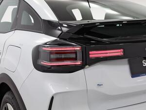 Citroën C4 C4 1.2 HYBRID MHEV 145 EDCS6 PLUS 5P 33