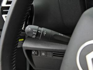 Citroën C4 C4 1.2 HYBRID MHEV 145 EDCS6 PLUS 5P 15