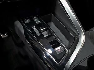 Peugeot 3008 3008 1.2 PURETECH 130 S&S GT AUTO 5P 29