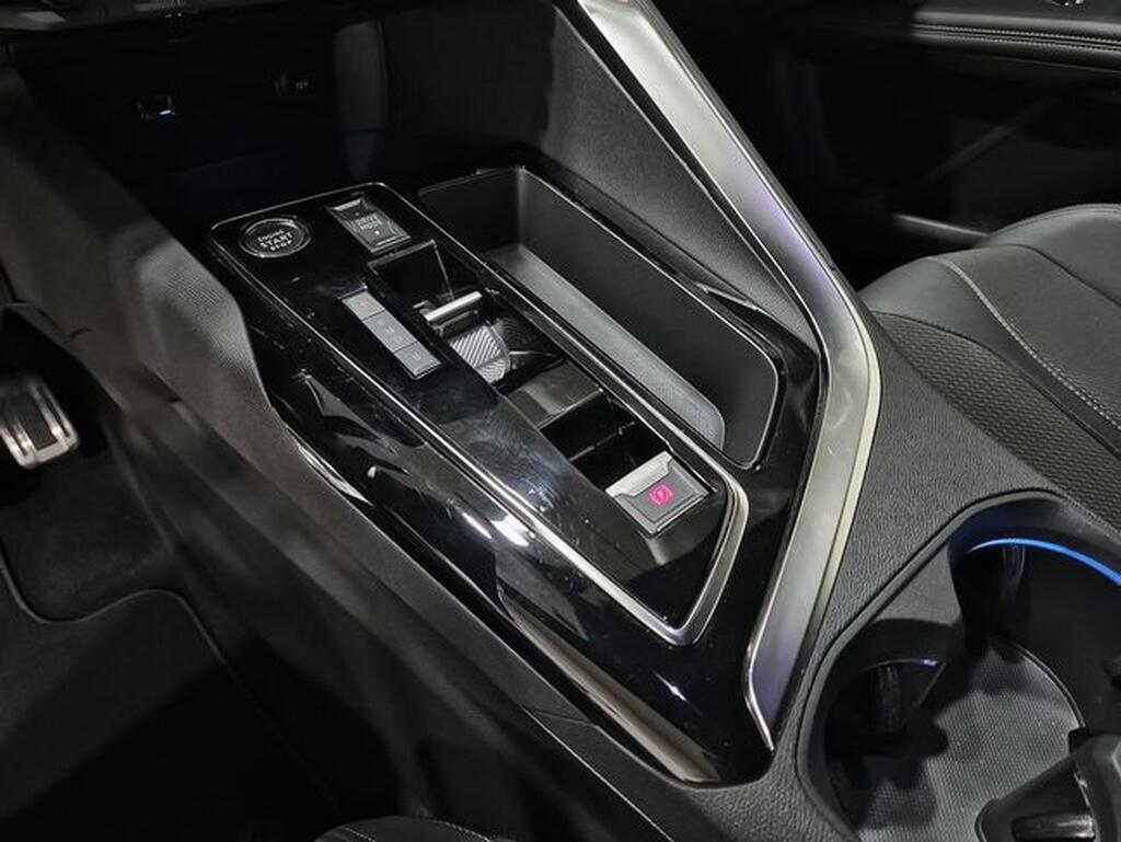 Peugeot 3008 3008 1.6 HYBRID 225 E-AUTO GT 5P Segunda mano