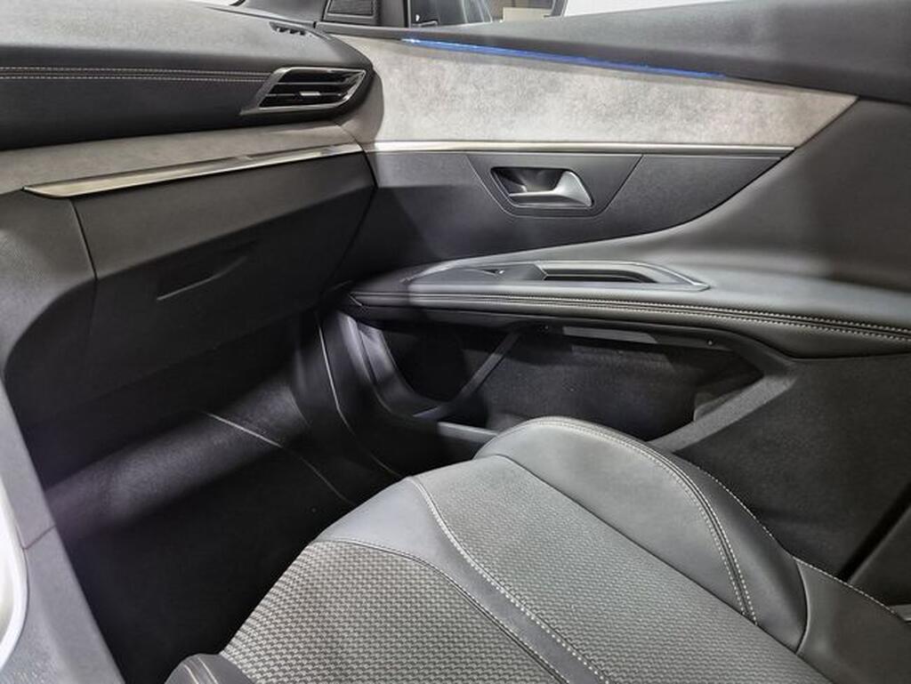 Peugeot 3008 3008 1.6 HYBRID 225 E-AUTO GT 5P Segunda mano