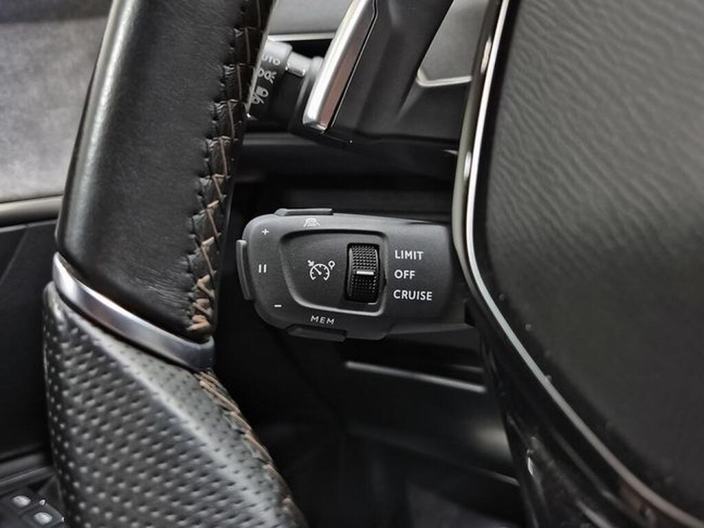Peugeot 3008 3008 1.6 HYBRID 225 E-AUTO GT 5P Segunda mano
