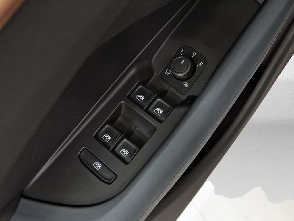 CUPRA Terramar TERRAMAR 1.5 PHEV 204 DSG 5P Segunda mano
