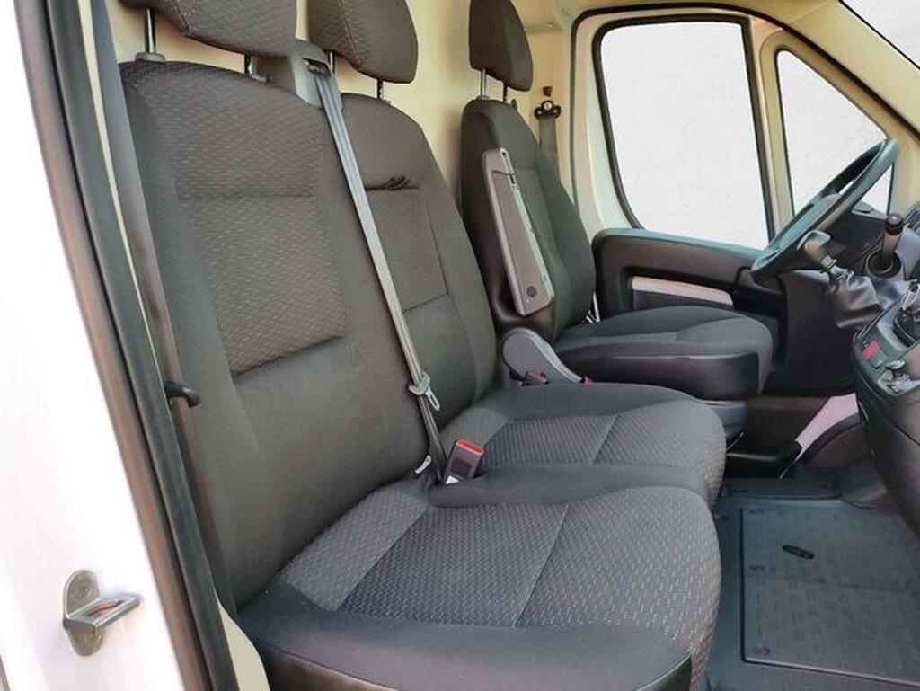 Peugeot Boxer BOXER FURGON 2.2 BHDI 140CV L3H2 335 PACK 4P Segunda mano