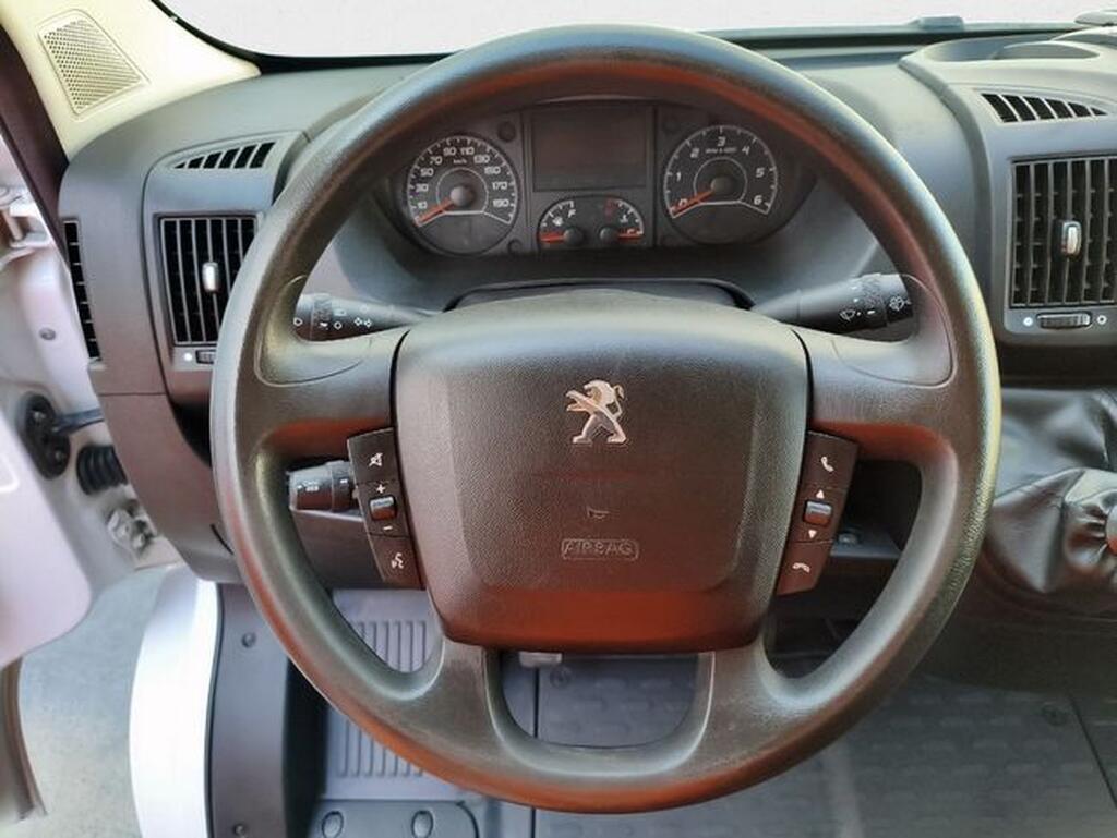 Peugeot Boxer BOXER FURGON 2.2 BHDI 140CV L3H2 335 PACK 4P Segunda mano