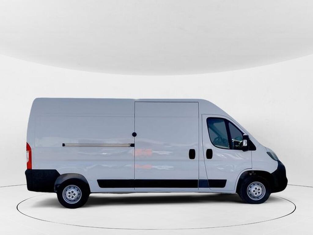 Peugeot Boxer BOXER FURGON 2.2 BHDI 140CV L3H2 335 PACK 4P Segunda mano