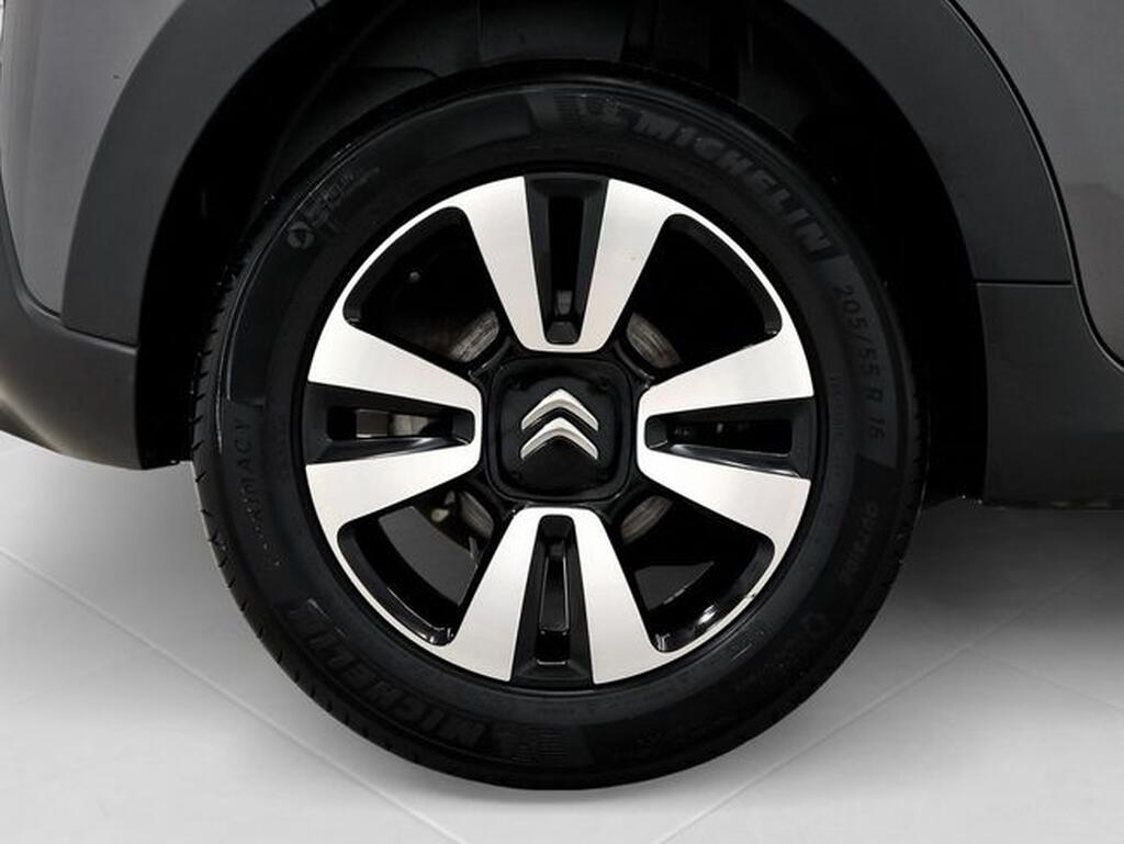 Citroën C3 C3 1.2 PURETECH 110 SHINE AUTO 5P Segunda mano