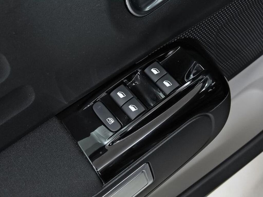 Citroën C3 C3 1.2 PURETECH 110 SHINE AUTO 5P Segunda mano