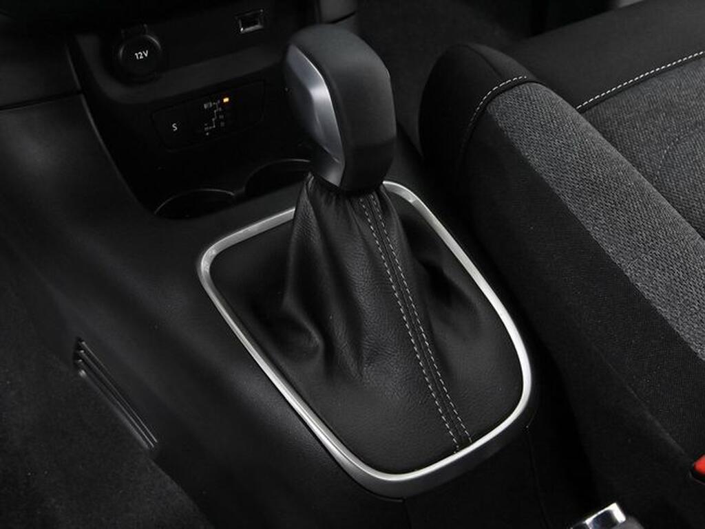 Citroën C3 C3 1.2 PURETECH 110 SHINE AUTO 5P Segunda mano