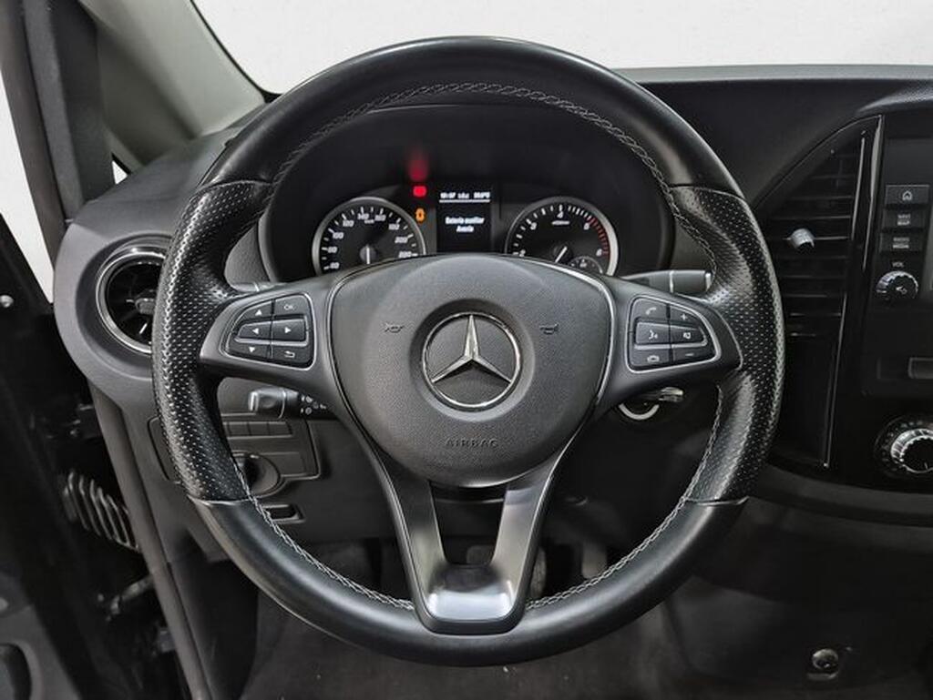 Mercedes Vito VITO 2.0CDI 136CV 114 TOURER SELECT SWB L 4P 9 PLAZAS 20