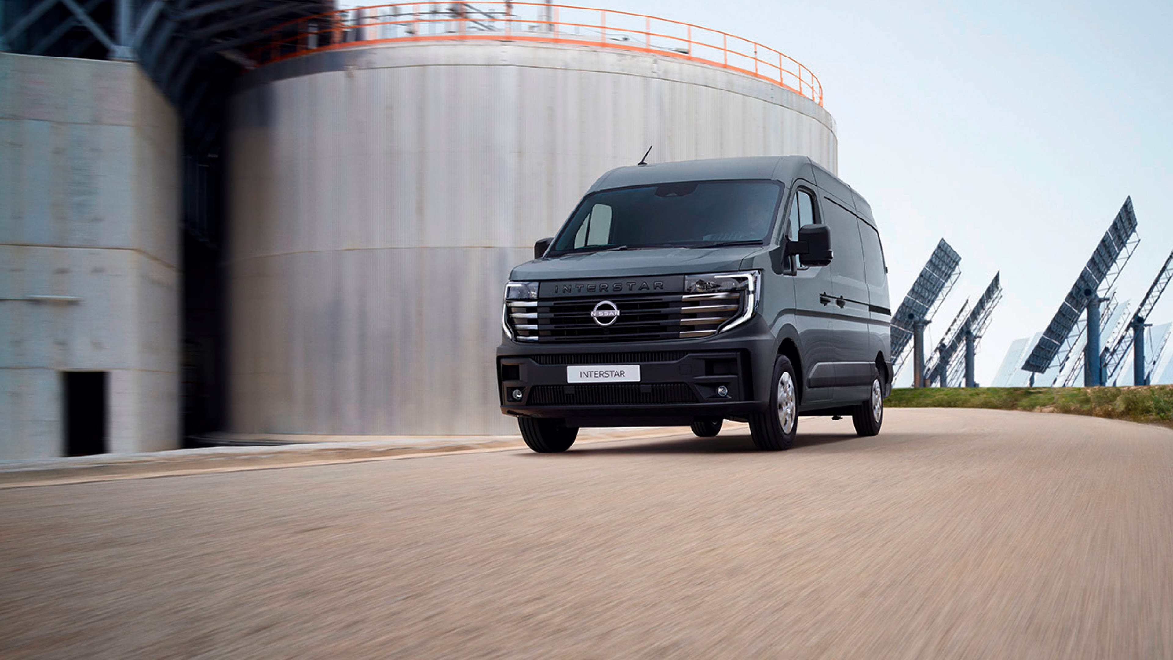 Nissan Interstar