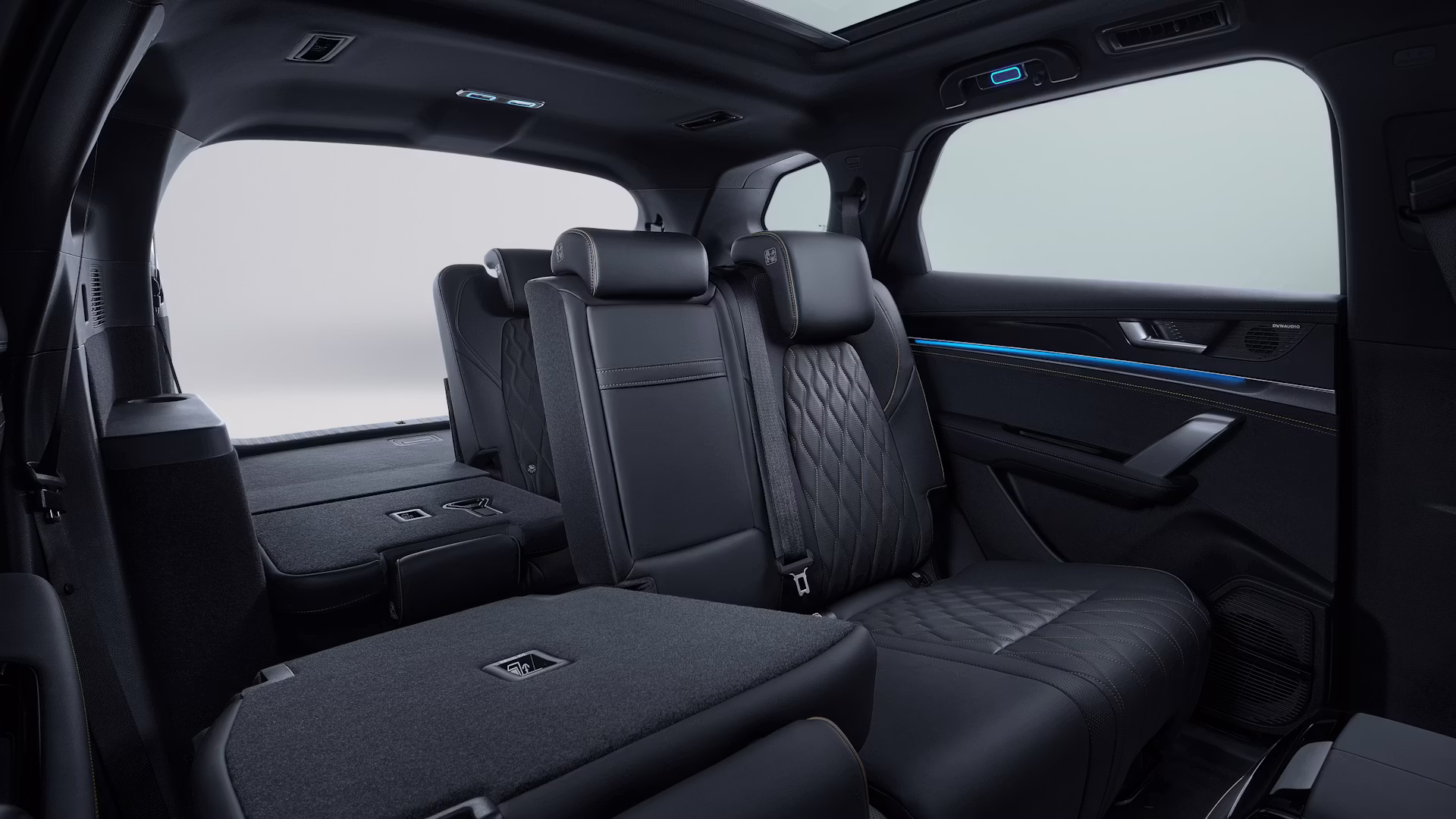 BYD Tang interior