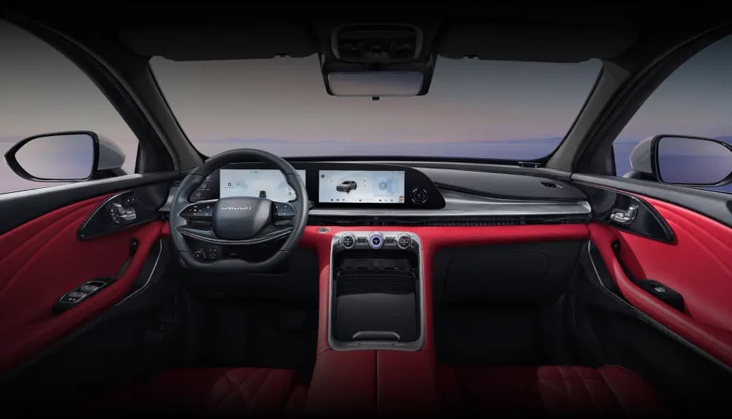 Omoda 9 SHS interior