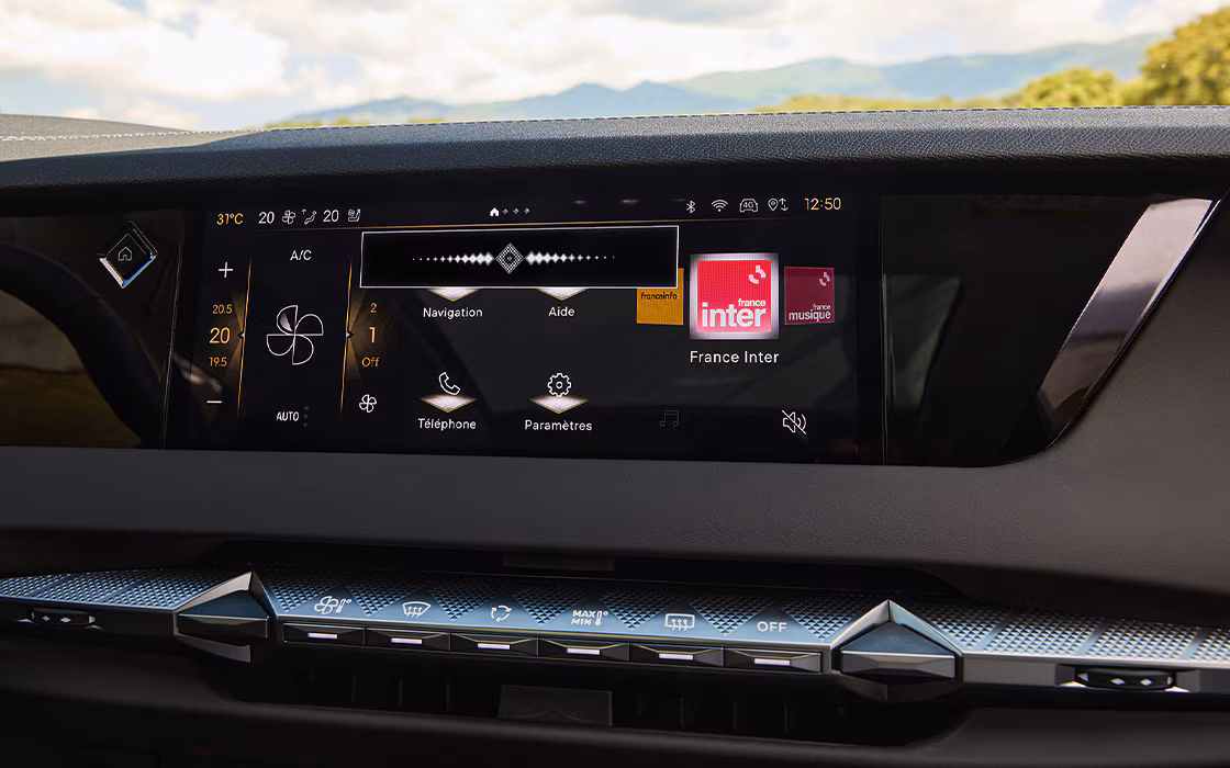 DS Nº4 interior