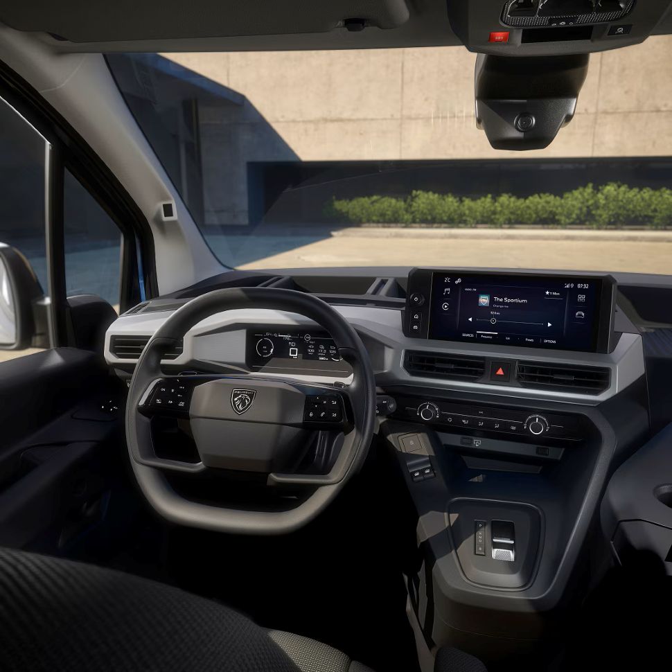 Peugeot Partner interior