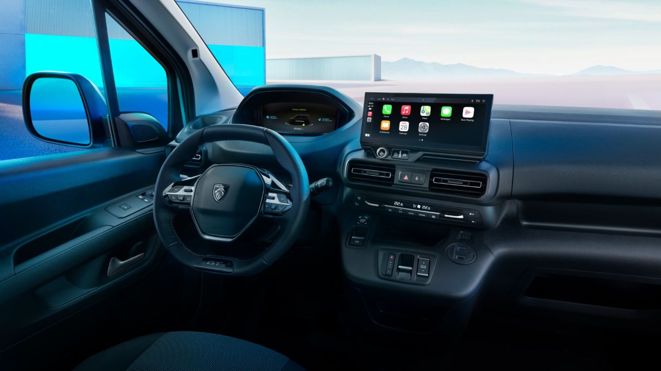 Peugeot e-Partner interior