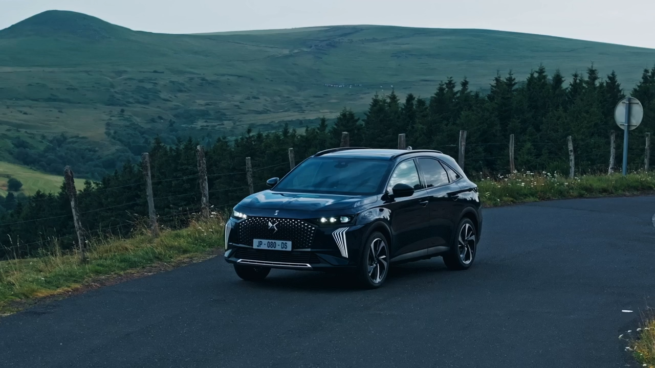 DS DS 7 exterior