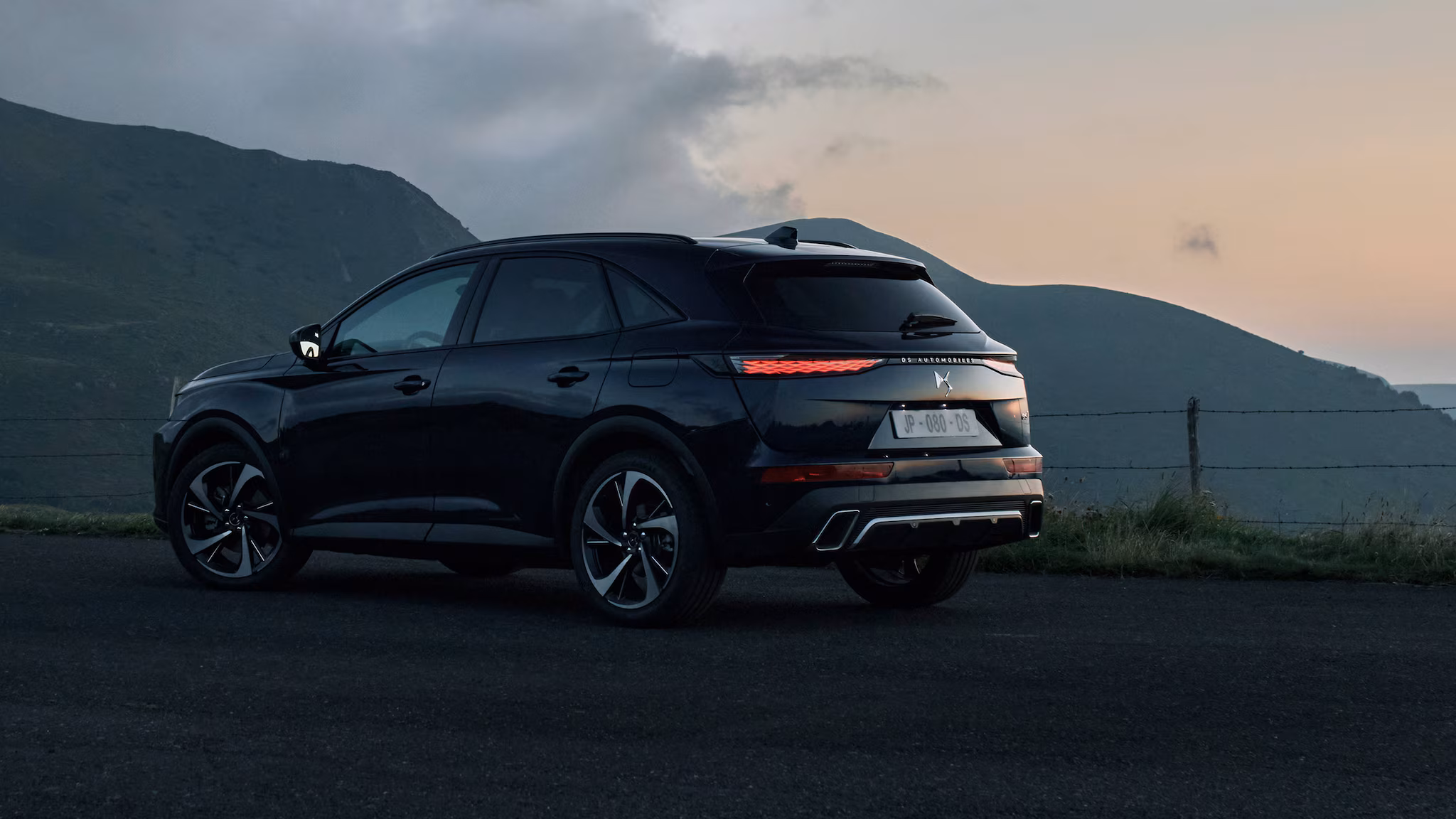 DS DS 7 exterior