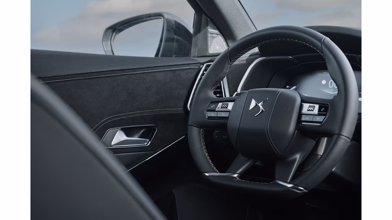 DS DS 7 interior