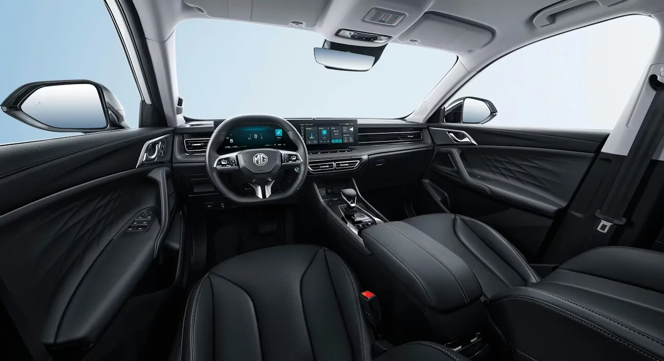 MG HS interior
