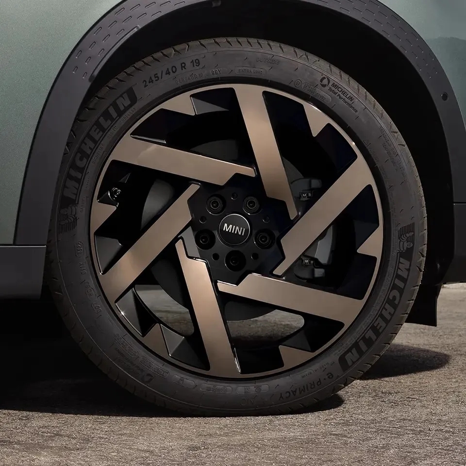 MINI Countryman exterior
