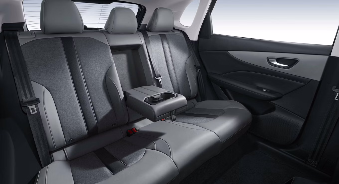 MG MGS5 EV interior