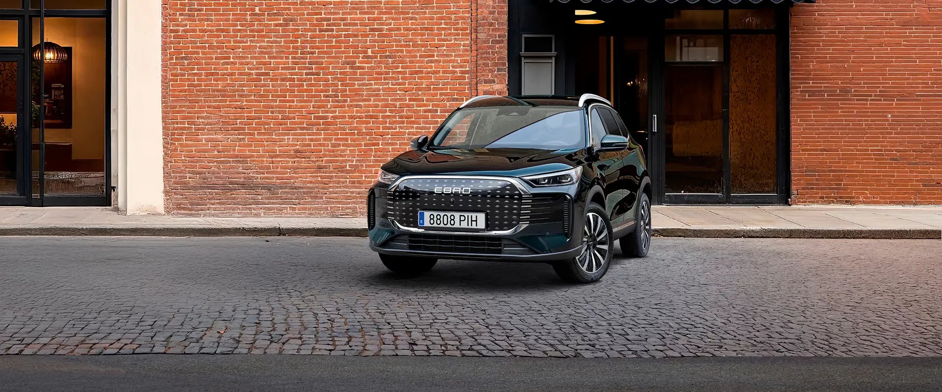 Ebro S800 exterior