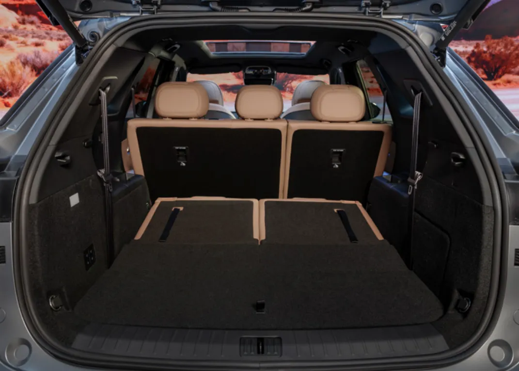 Ebro S900 interior