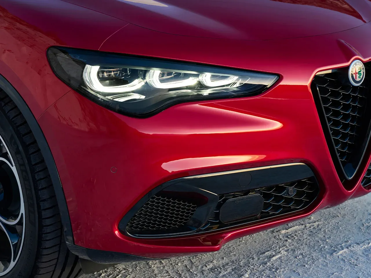 Alfa Romeo Stelvio exterior