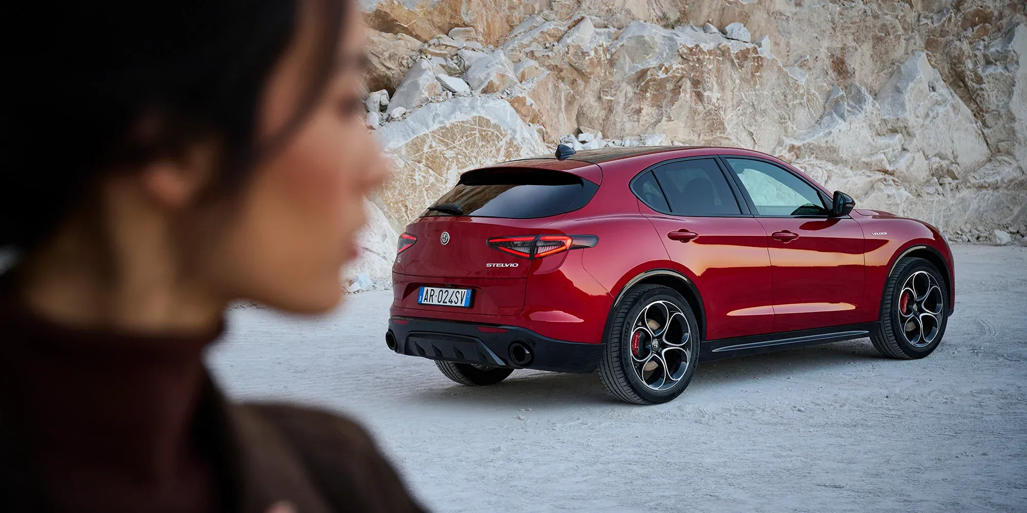 Alfa Romeo Stelvio exterior